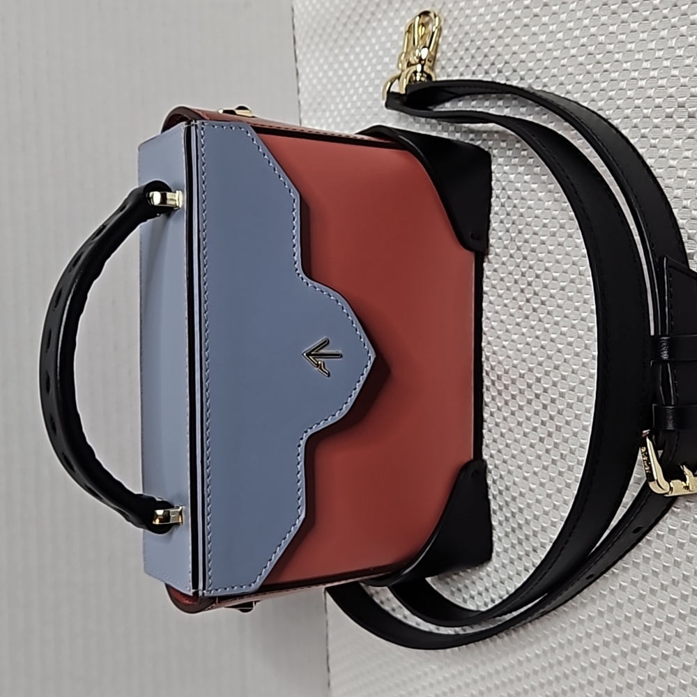 MANU ATELIER MINIBAG CALF LEATHER BLACK/ BLUE/ PINK